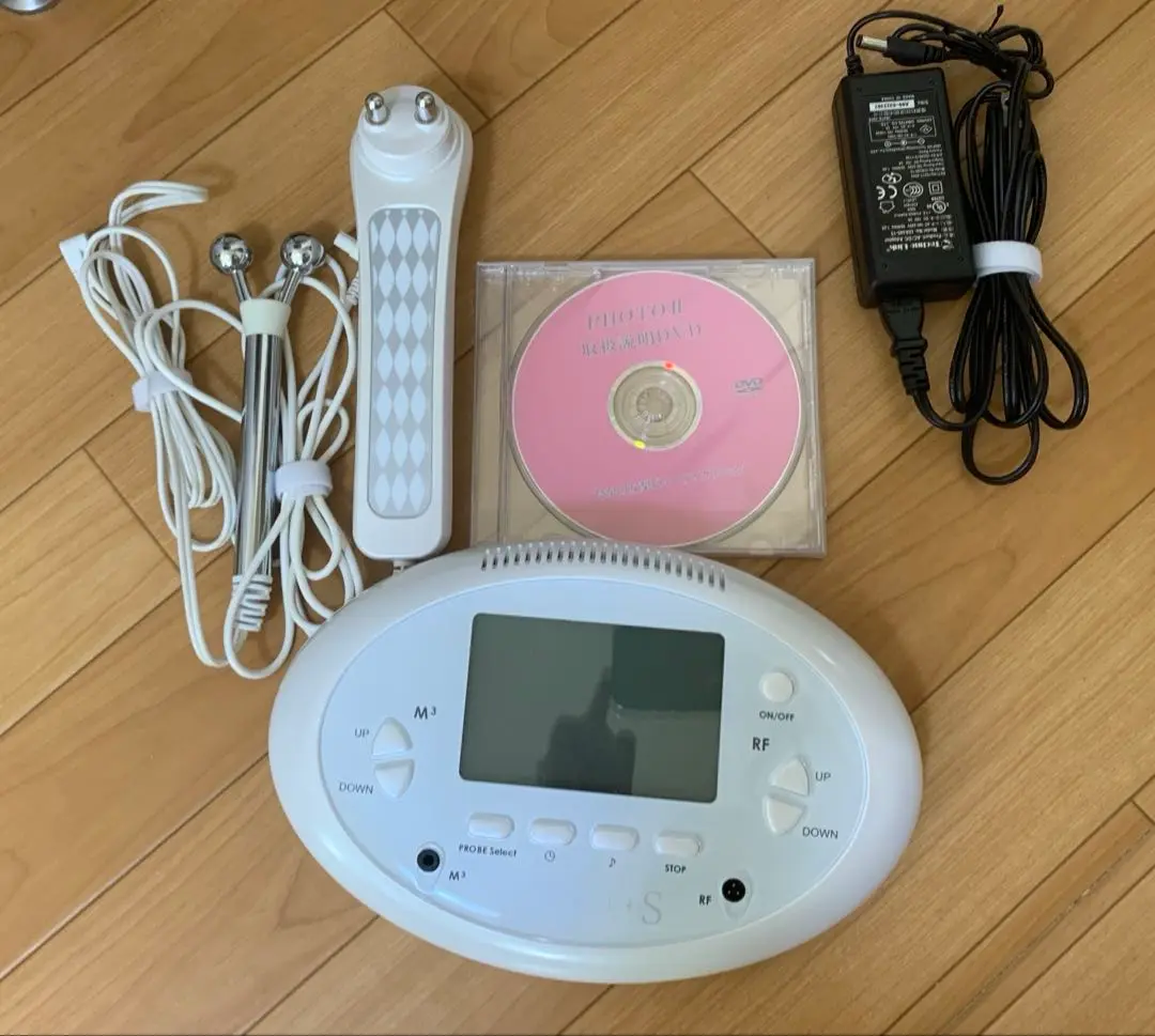 希少 たかの友梨 CRYSTAL S クリスタルエス 美顔器 希少 たかの友梨 CRYSTAL S クリスタルエス 美顔器
