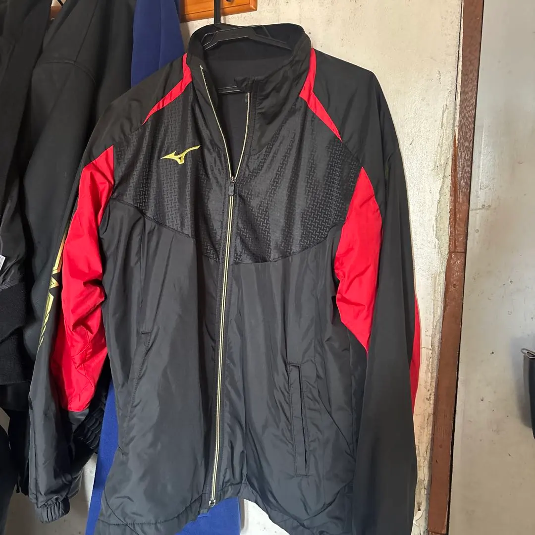 Thumbnail of Mizuno Full-zip Jacket Black/Red