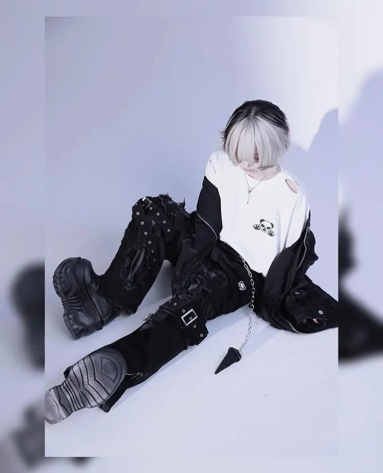 Thumbnail of Gamchu [Gamuchu] Semi-Destroyed Manji-Destroyed Denim Setup Pants BLACK