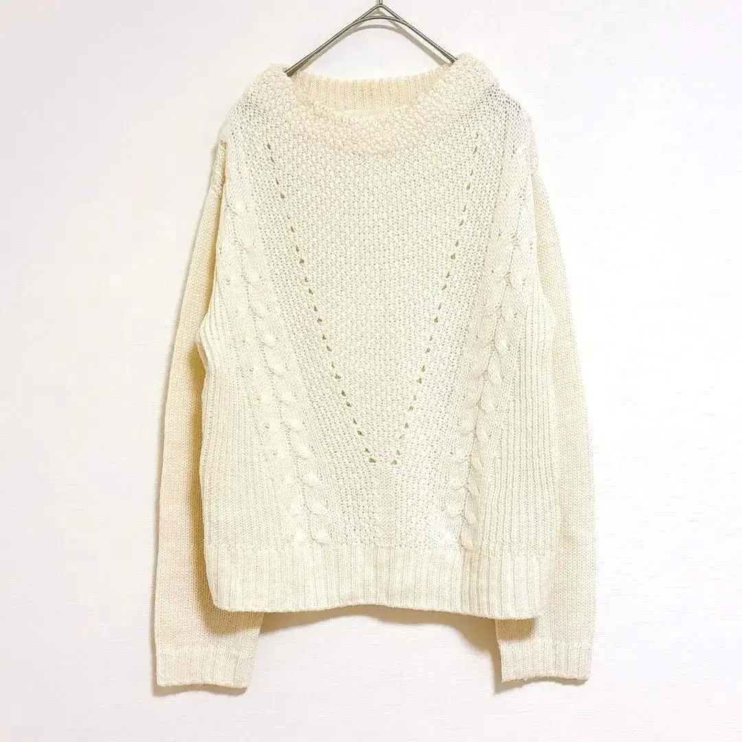 Thumbnail of SunaUna Knit Long Sleeve 38 White Simple Casual Autumn Winter