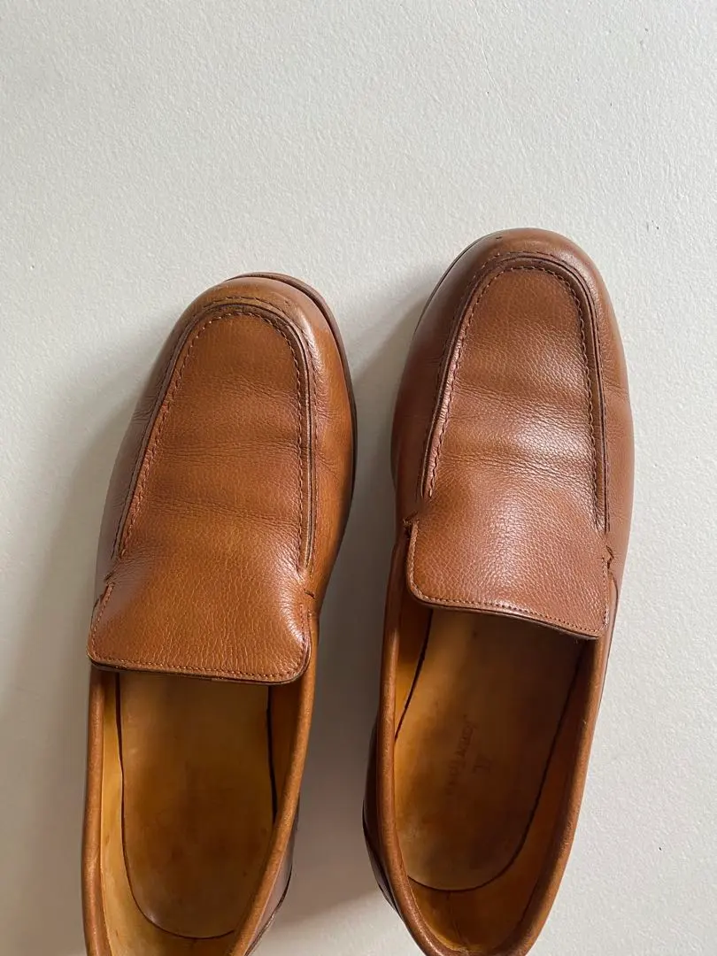 ジョン ロブ 赤 デッキシューズ ジョンロブ PIER BERR_RED Natural Grain Claf | 販売店 | (有