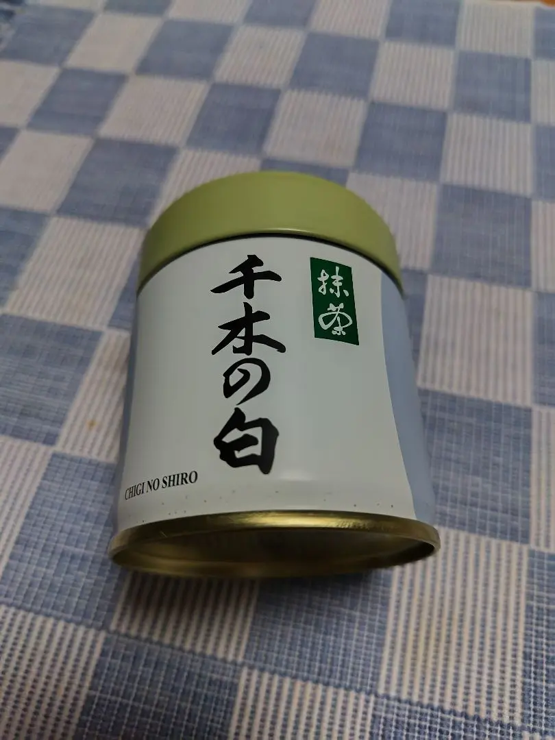 丸久小山園 抹茶 又玄 千木の白40g 2缶　セット Amazon | 薄茶に千木の白（ちぎのしろ）40g缶：丸久小山園の抹茶