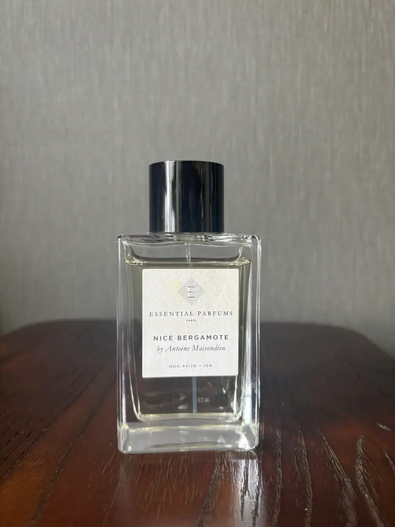 【美品】エッセンシャルパルファン ナイスベルガモット 100ml 8割残 ナイス ベルガモット – NOSE SHOP