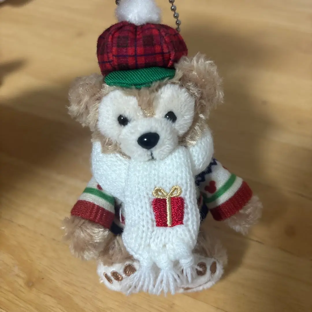 ダッフィー　クリスマスディライト　ぬいぐるみストラップ☆新品☆ ダッフィー フレンズぬいぐるみストラップ2018クリスマスディ