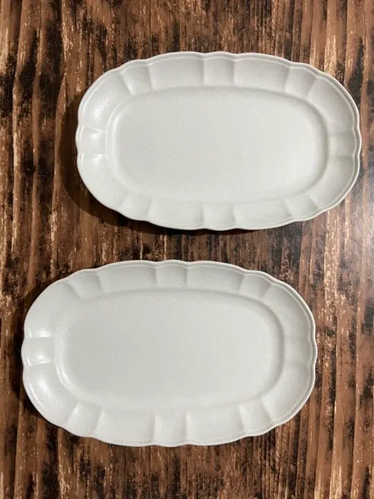 Thumbnail of Antique-style Western tableware, oval white plates (set of 2), medium-sized plates, stylish porcelain, cafe-style dessert plates, side dish plates