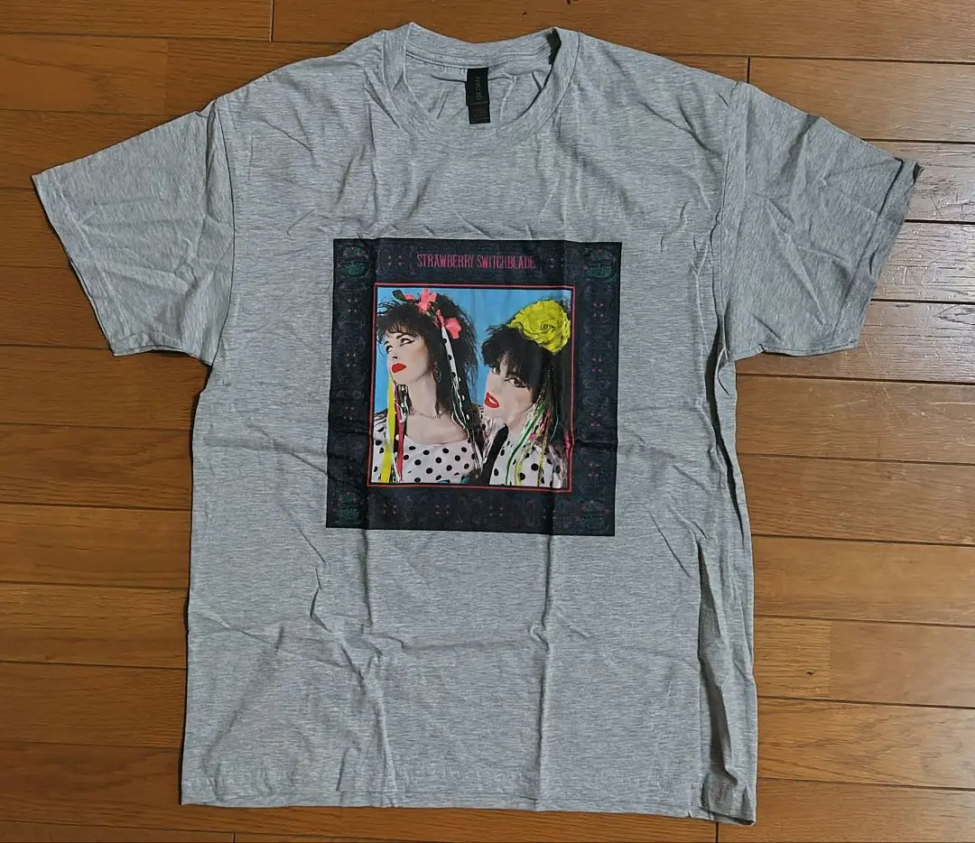 スウォッチ　Strawberry Switchblade　松浦浩之　レア　希少 スウォッチ Strawberry Switchblade 松浦浩之 レア 希少 - メルカリ