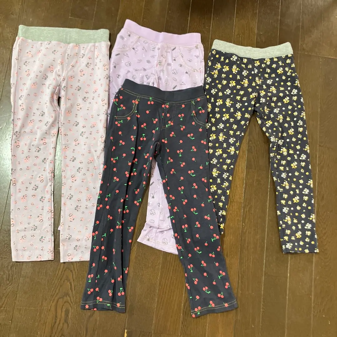 Thumbnail of Kids' Clothing Bottoms Set of 4, 130cm