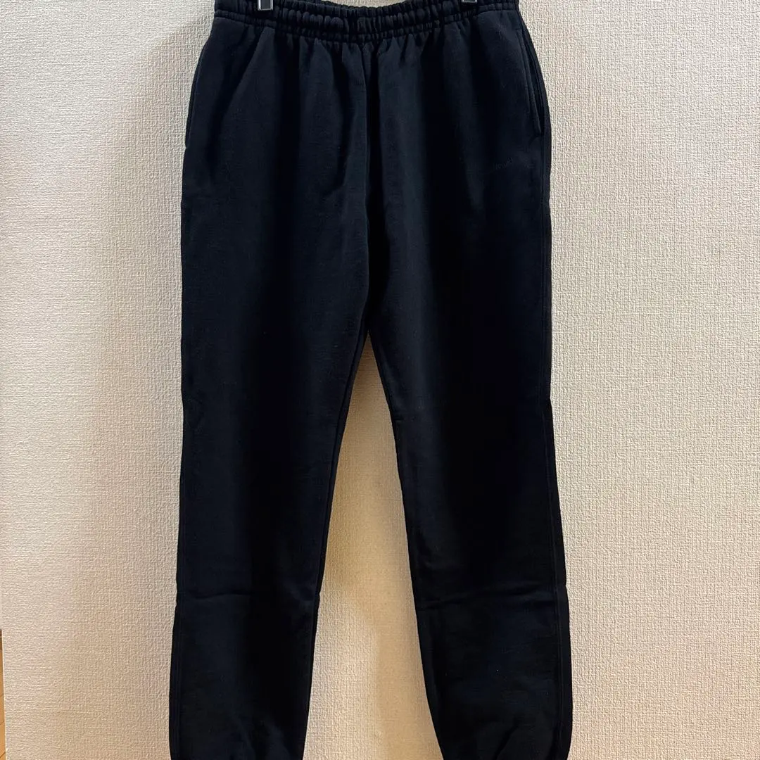Thumbnail of L size Jound sweatpants, black