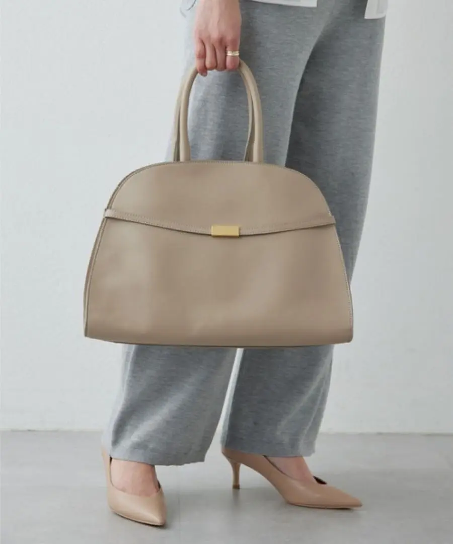 AGATA & NOVIA レザーハンドバッグ　プラステ別注　新品 PLST 2025年最新】agata&noviaの人気アイテム - メルカリ
