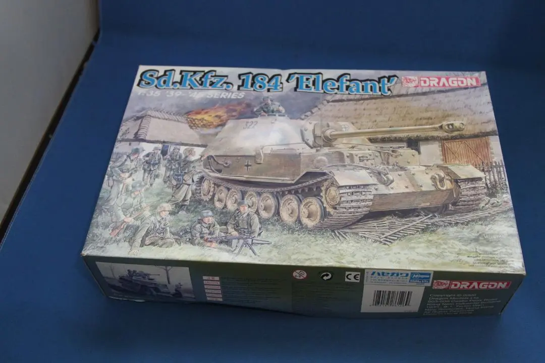ドイツ軍　1/35 エレファント　プラモデル　完成品　ドラゴン　ジャンク品 ドイツ軍 1/35 エレファント プラモデル 完成品 ドラゴン ジャンク品