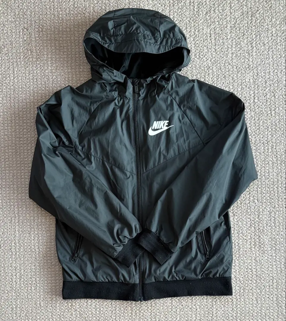 Thumbnail of Nike black windbreaker L