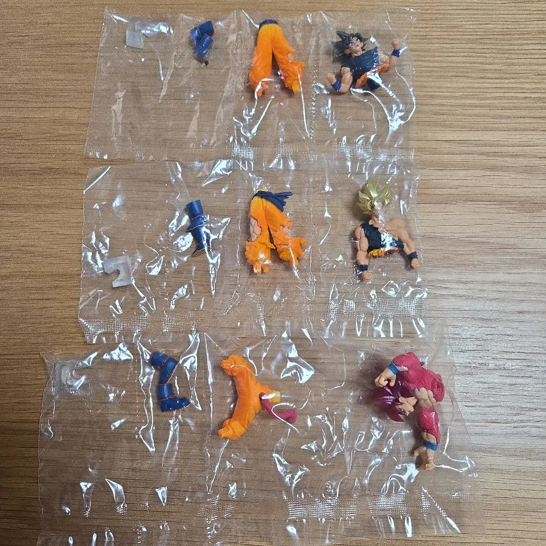 Thumbnail of Dragon Ball GOKU EDITION figure set of 3, new and unused.