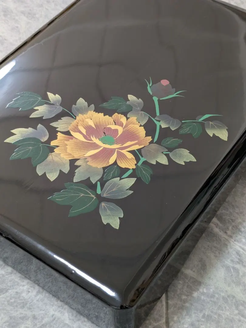 Thumbnail of Lacquerware Document Box / Floral Decoration