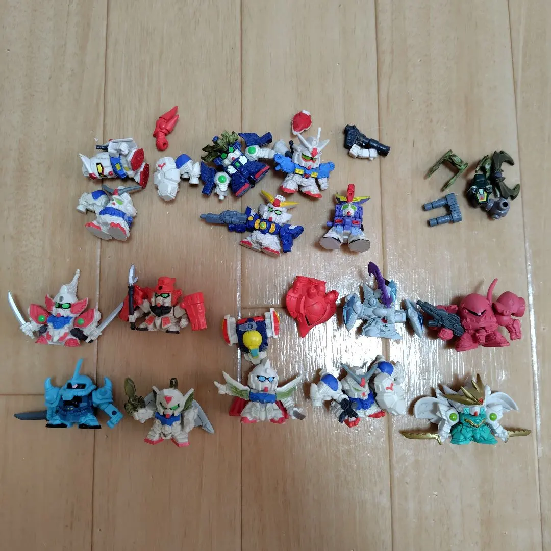 Thumbnail of Gundam Gashapon Figure Set