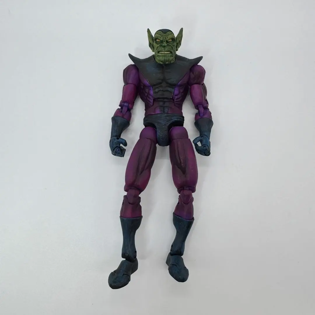 マーベルレジェンド Skrull  スクラル・インフィルトレイター Amazon.com: Marvel Legends Series Skrull Queen and Super