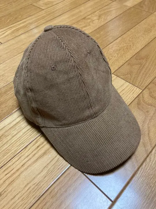 Thumbnail of Cap ⭐︎ Brown