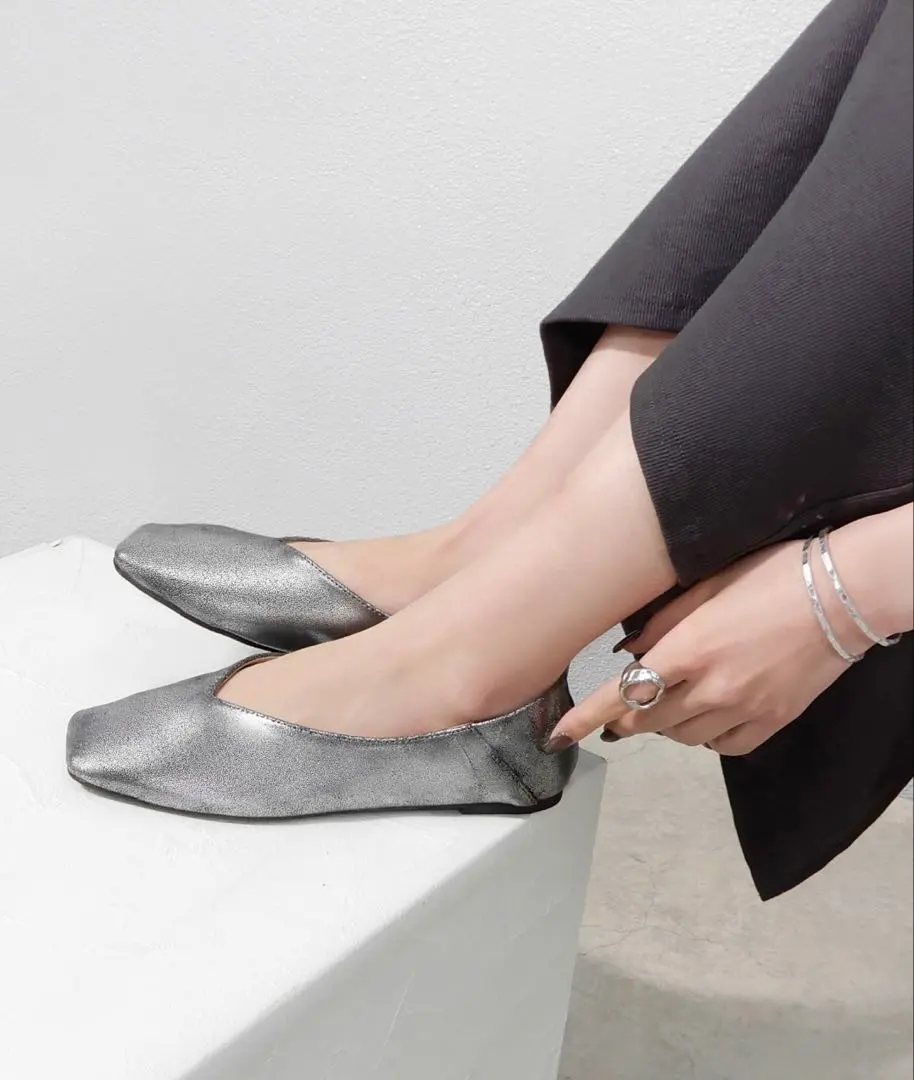 Thumbnail of Flat shoes, silver, babouche style with foldable heel