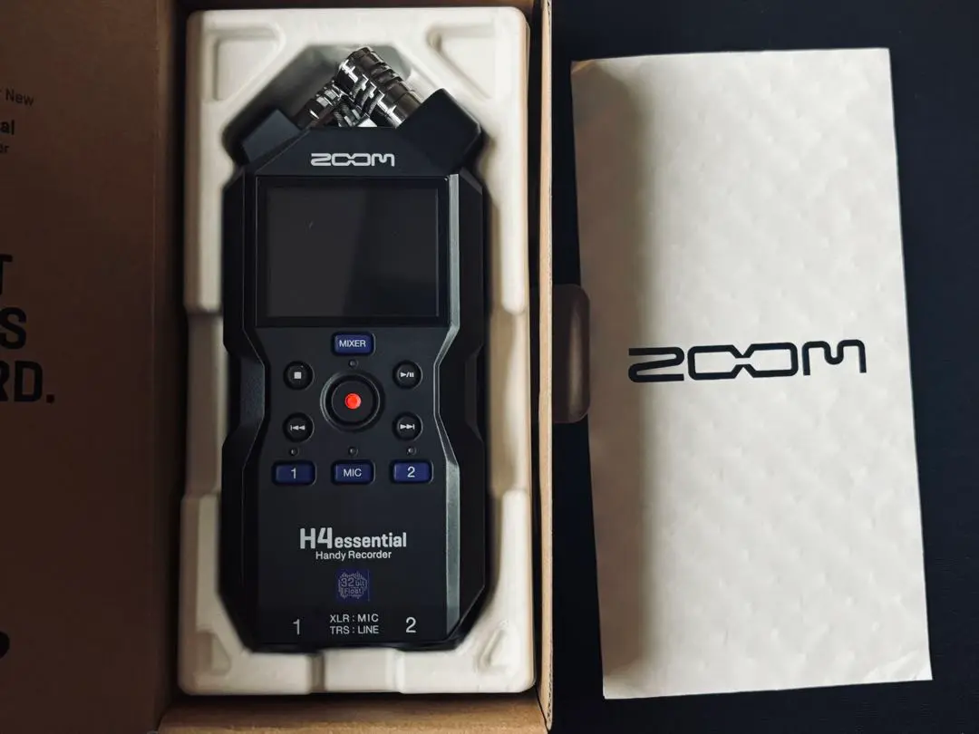 ZOOM H4 essential ＋ハードケース付き ZOOM H4 essential ＋ハードケース付き