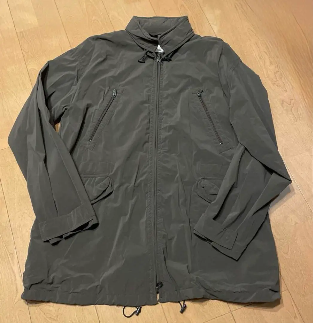 ARMANI COLLEZIONI グリーンナイロンジャケット ARMANI COLLEZIONI - アルマーニ コレッツォーニ ARMANI