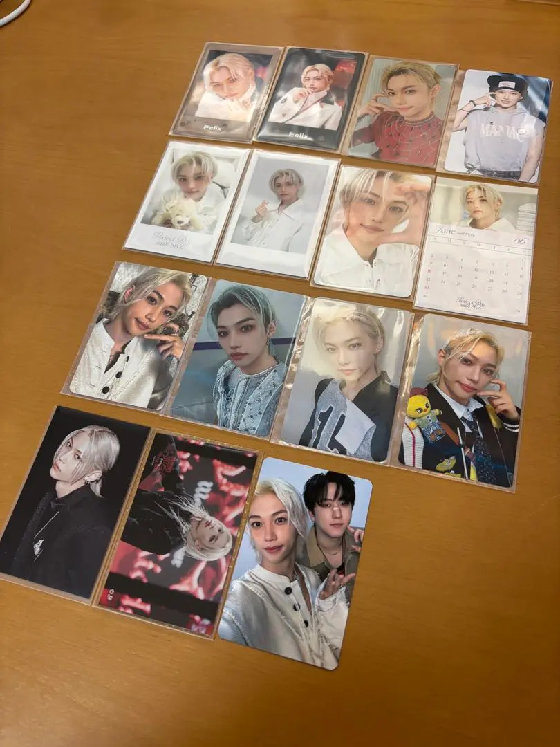 Thumbnail of Felix Stray Kids Trading Card Bundle
