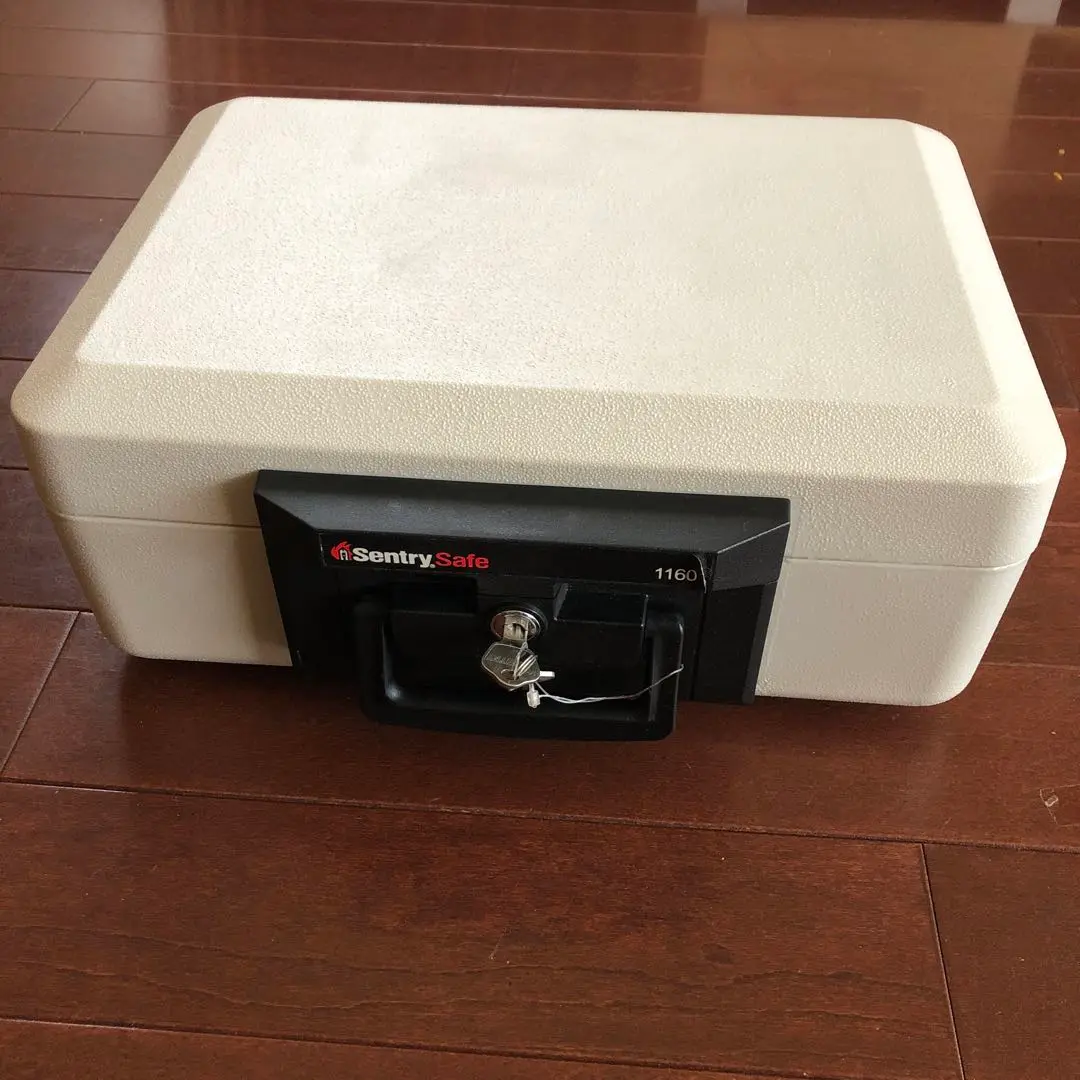 11,300円→8900円値下げSentrySafe SB0507 デジタル金庫