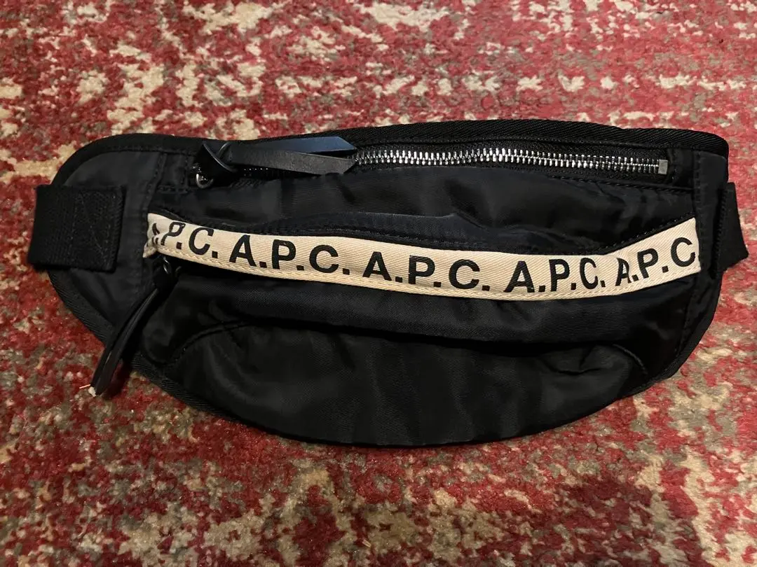 (新品未使用)A.P.C. ブラック ボディバッグ 2025年最新】a.p.c. ボディバッグの人気アイテム - メルカリ