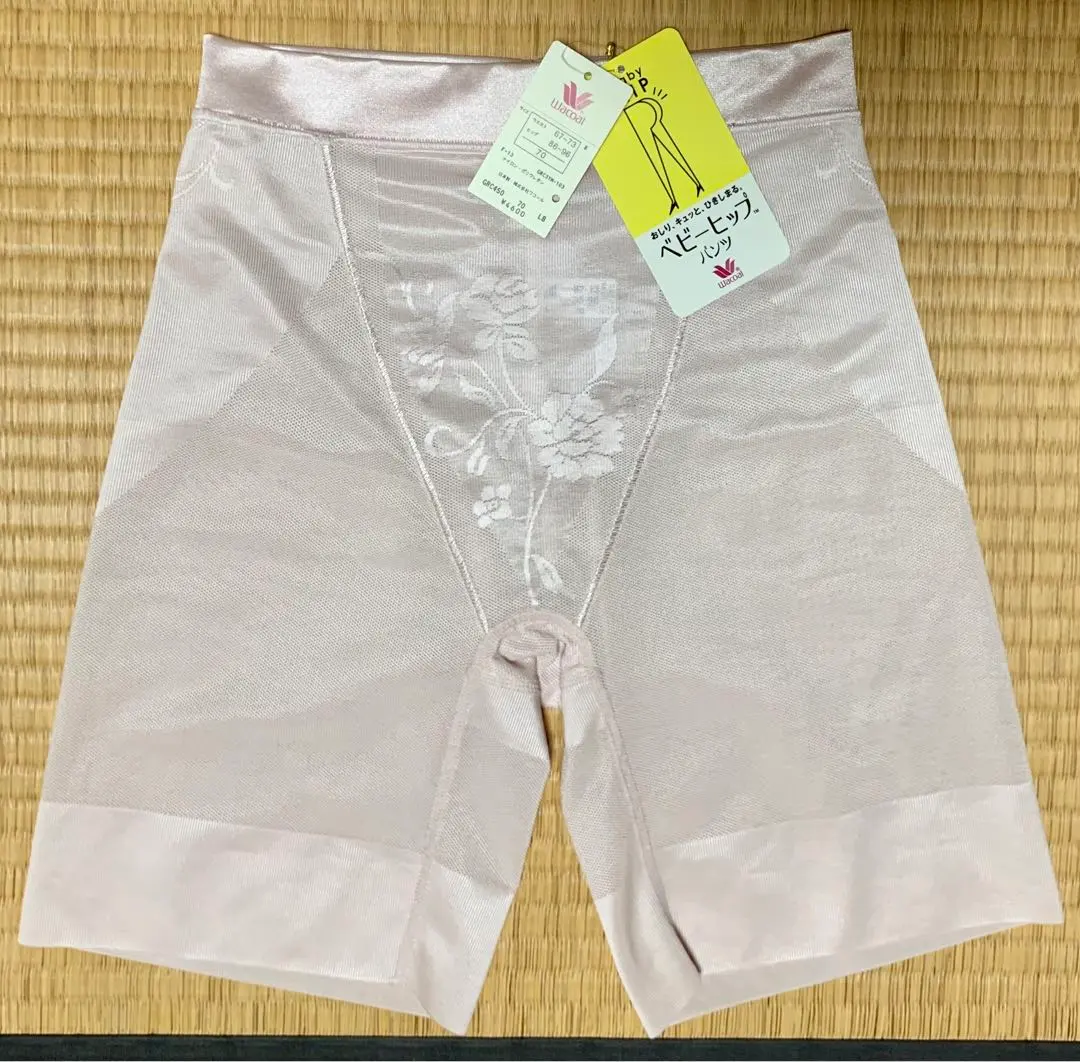 Thumbnail of Wacoal Girdle Baby Hip Pants 70