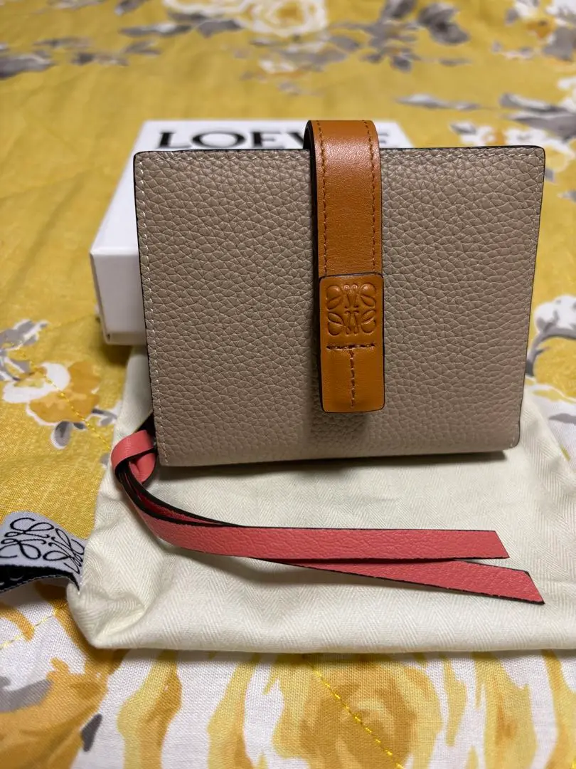 2025年最新】ロエベ LOEWE ラージポーチの人気アイテム - メルカリ