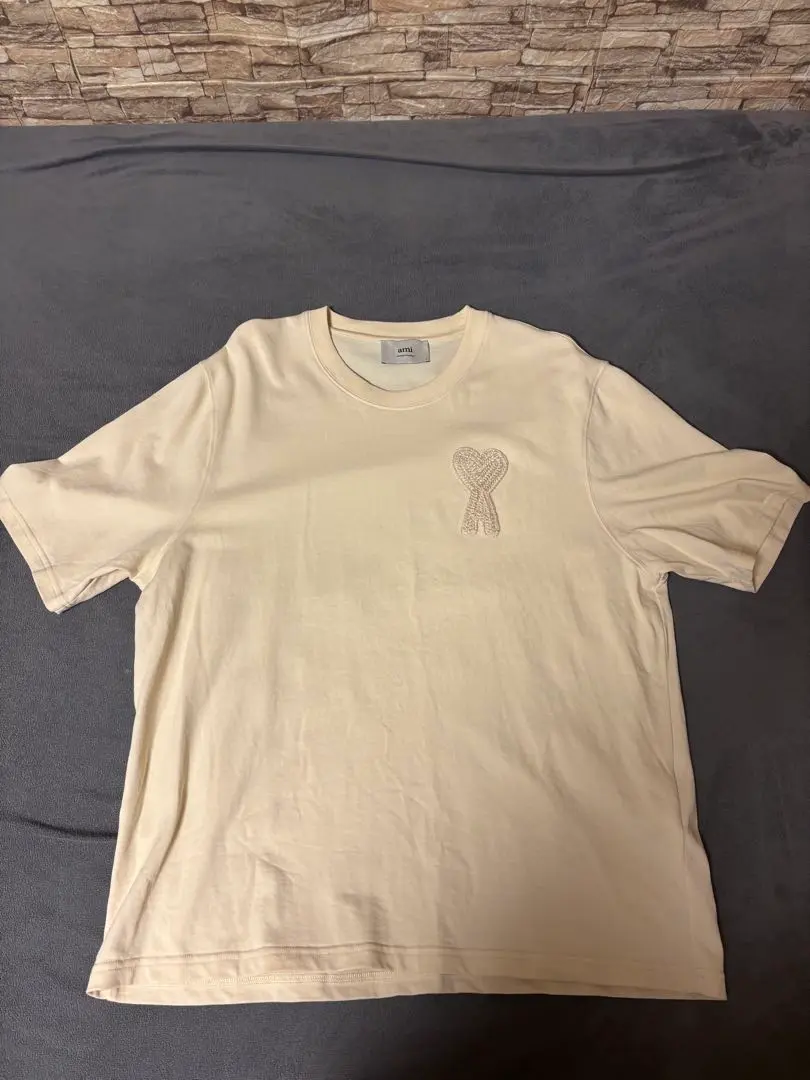 Ami Paris ベージュ Tシャツ 刺繍 ベージュ コットン Ami de Coeur Tシャツ ホワイトコーヒー