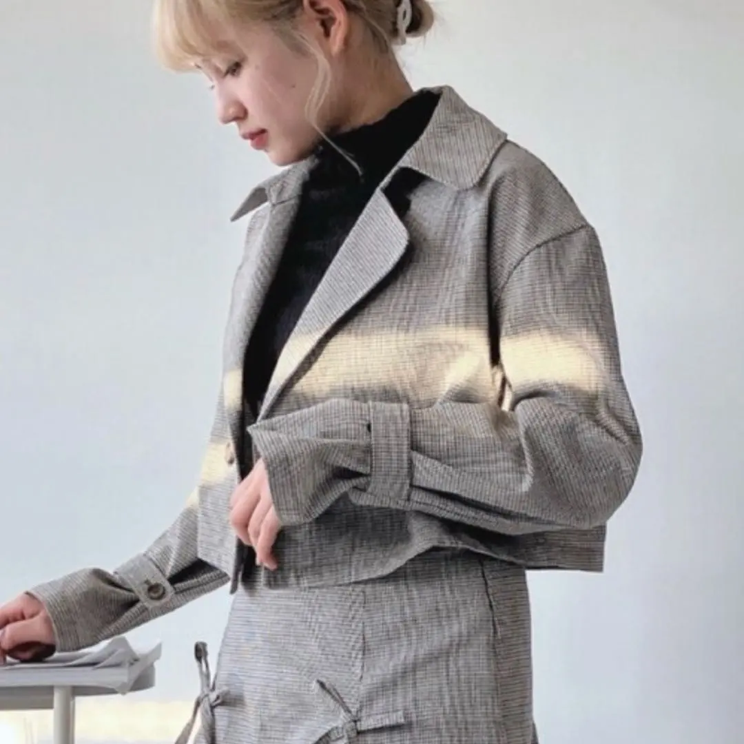 Thumbnail of Available for immediate purchase: AS KNOW AS plus tailored short jacket