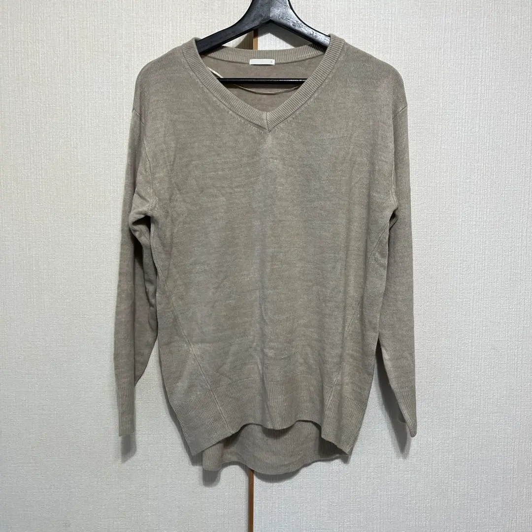 Thumbnail of GU Beige V-neck Knit Sweater