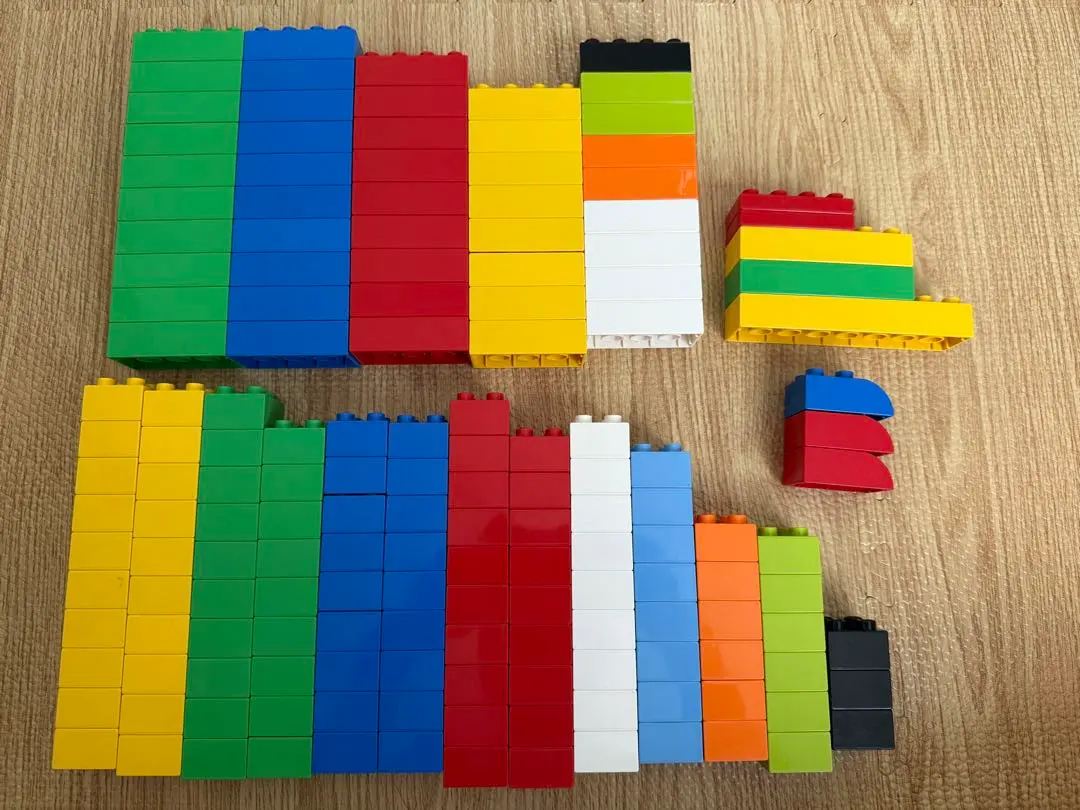 Thumbnail of LEGO DUPLO Lot: Animals, Flowers, Castle, Basic Parts