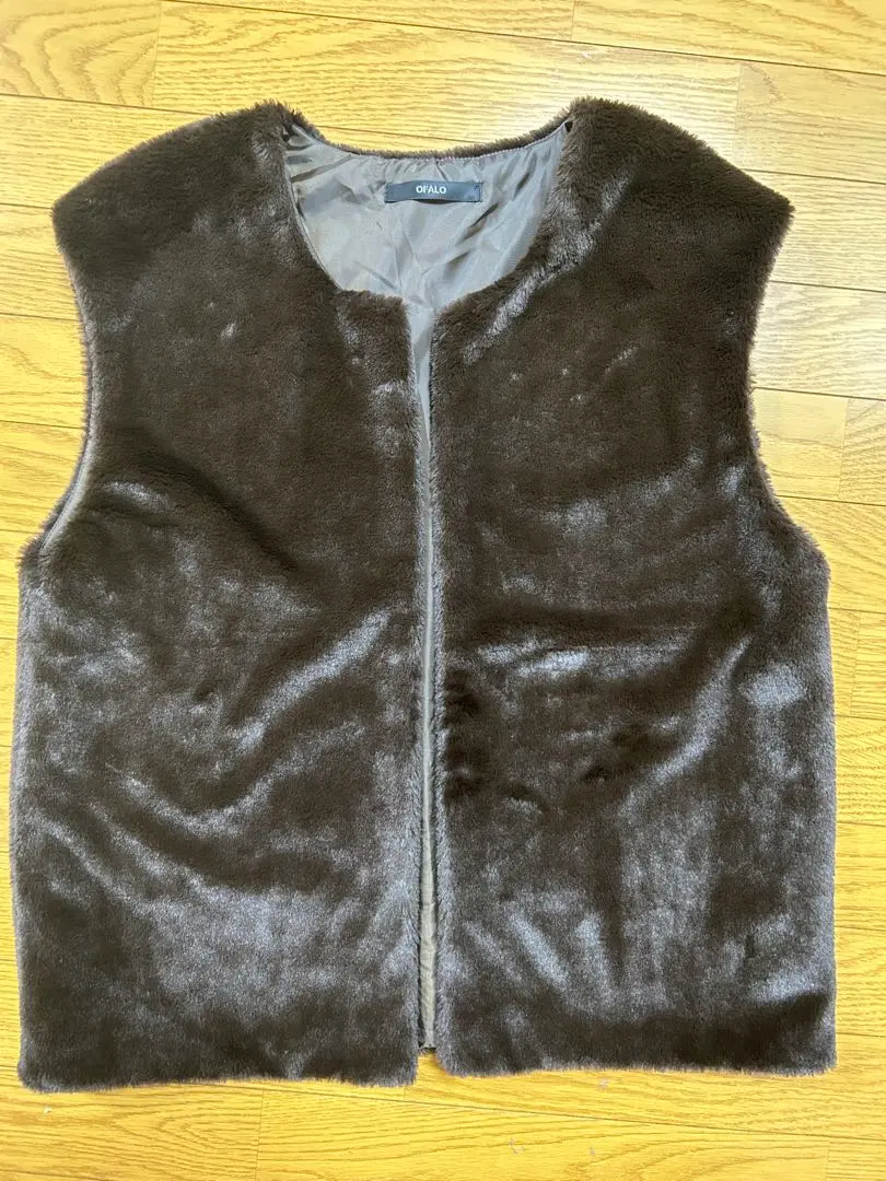 Thumbnail of Shimamura Fur Vest, Brown, M