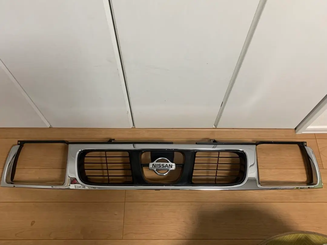 タ*ク様 ダットサンD22 フロントグリル ミニトラック ダットラ