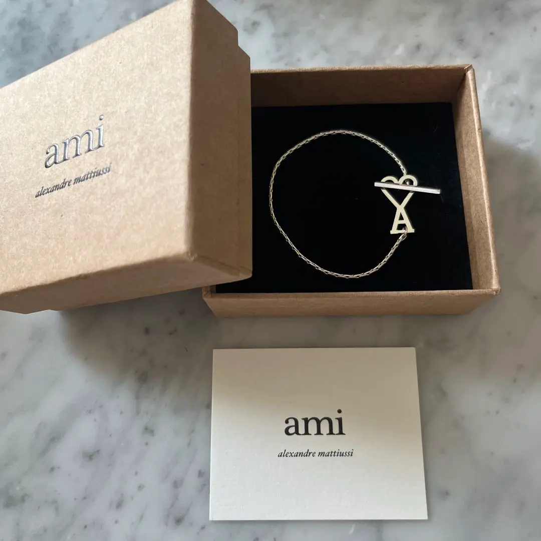 未使用新品！ami paris アミパリス ハートモチーフブレスレット箱付き ami paris ハートモチーフ シルバーブレスレット一 番 安い 通販