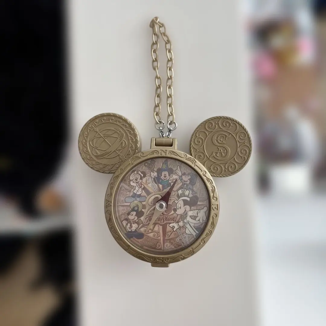 【値下げ】東京ディズニーランド 2000年ミレニアム記念限定懐中時計 東京ディズニーランド 2000年ミレニアム記念限定懐中時計