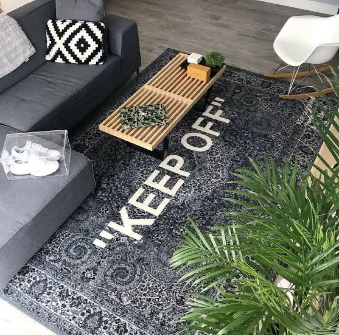 【中古】IKEA ×ヴァージルアブロー MARKERAD  ラグカーペット イケア IKEA MARKERAD Virgil Abloh WET GRASS off white ﾗｸﾞﾏｯﾄ