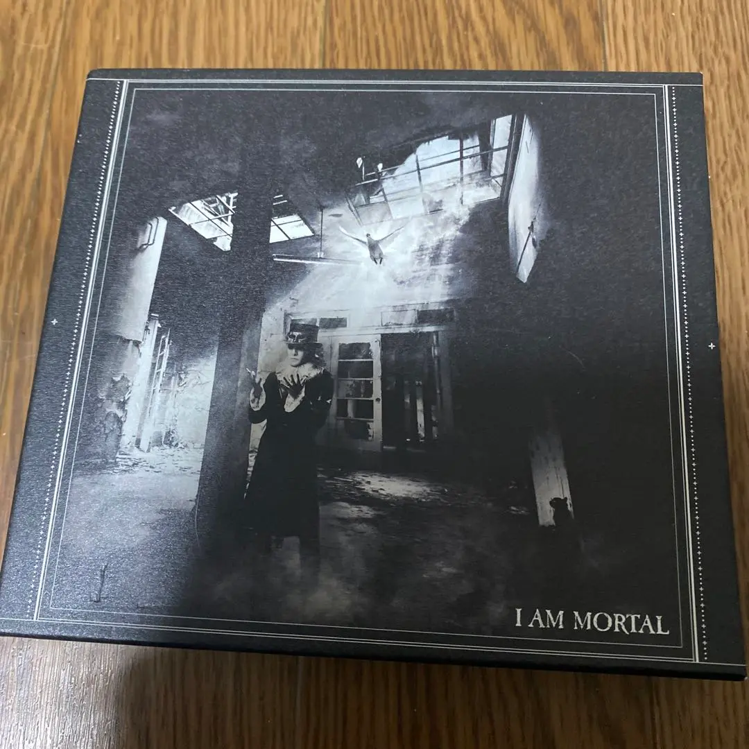THE MORTAL「I AM MORTAL」〈完全生産限定盤（2LP）〉 THE MORTAL「I AM MORTAL」完全生産限定アナログ盤｜ALBUM｜櫻井
