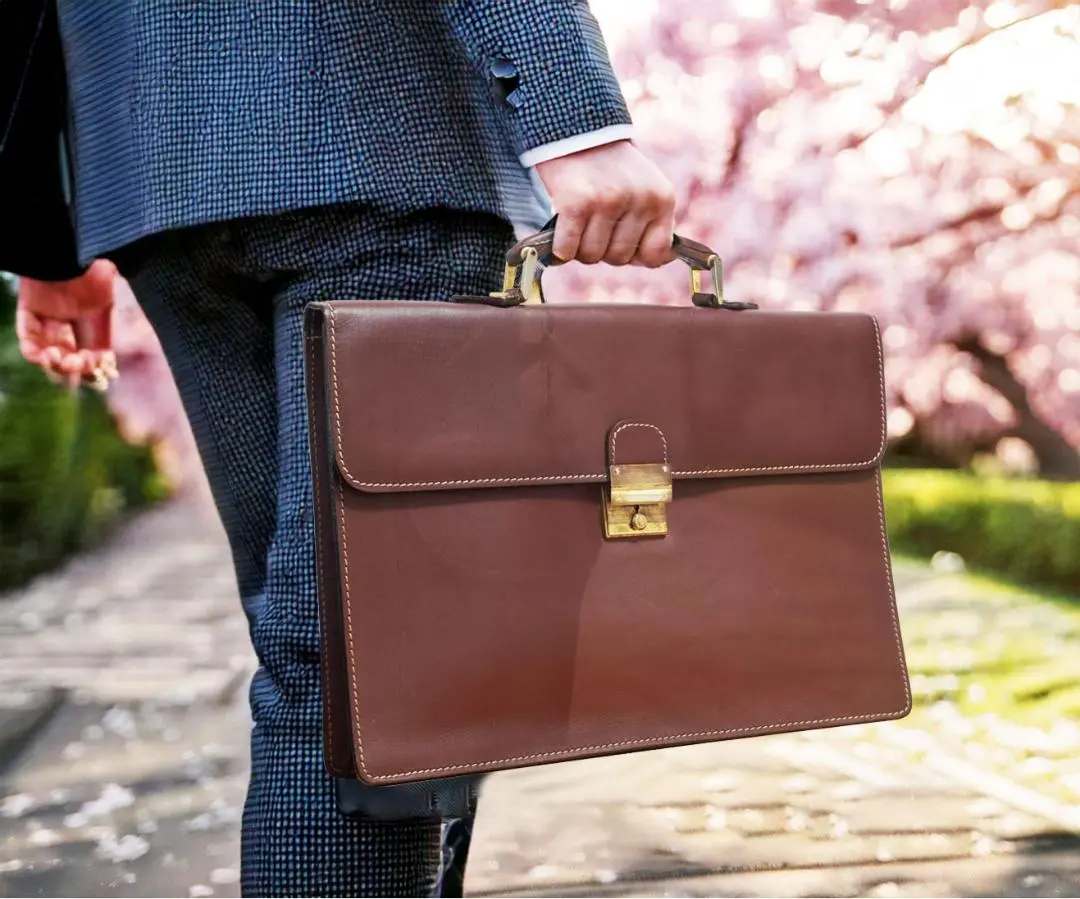 Dell ga デルガ アタッシュケース 本革 イタリア製 ビジネスバッグ 2025年最新】dell'gaの人気アイテム - メルカリ