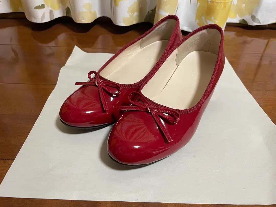 Thumbnail of Red ribbon ballet flats, size M