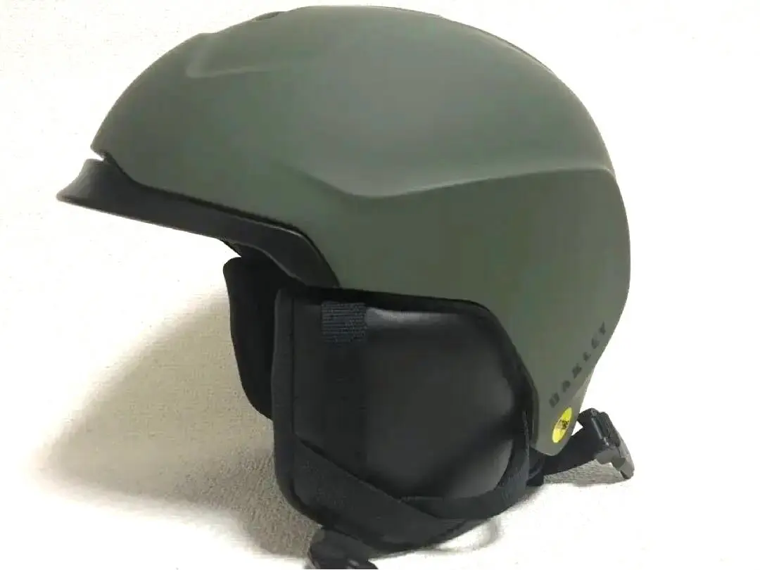 【新品・未使用】OAKLEY オークリー　MOD3 ヘルメット　Lサイズ オークリー Lサイズ MOD3 ヘルメット マッドブラック