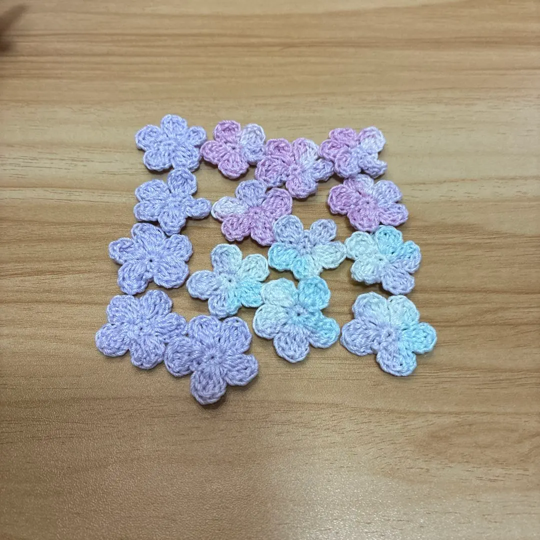 Thumbnail of * 15 Flower Motifs *