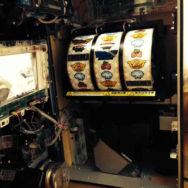 c*a様 ぱちスロAKB48 実機　コイン不要機　メルカリ最安値 京楽 パチスロ AKB48 初代 スロット 実機 コイン不要機 - メルカリ
