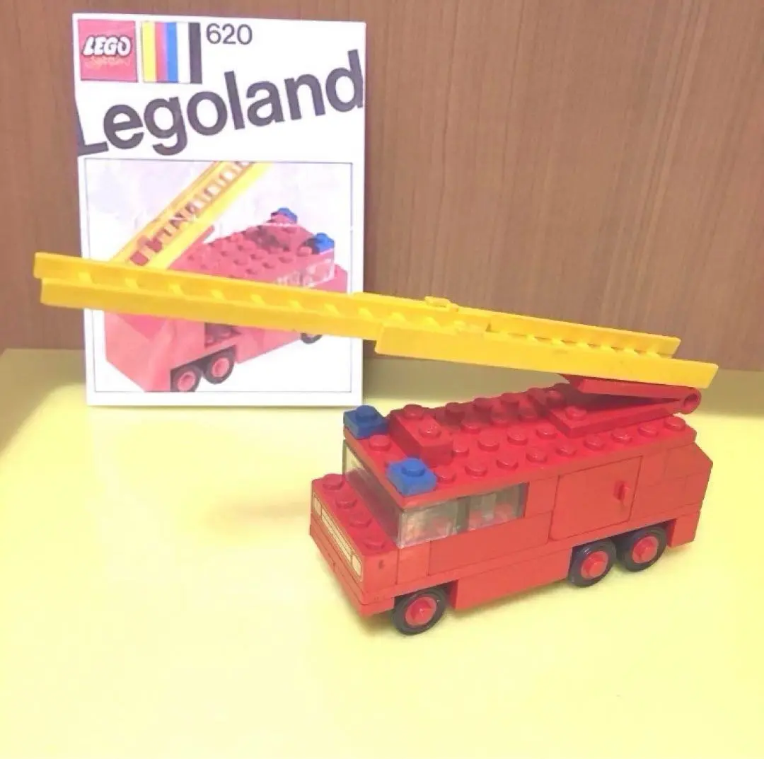 Thumbnail of LEGO 620 Ladder Truck, 1970