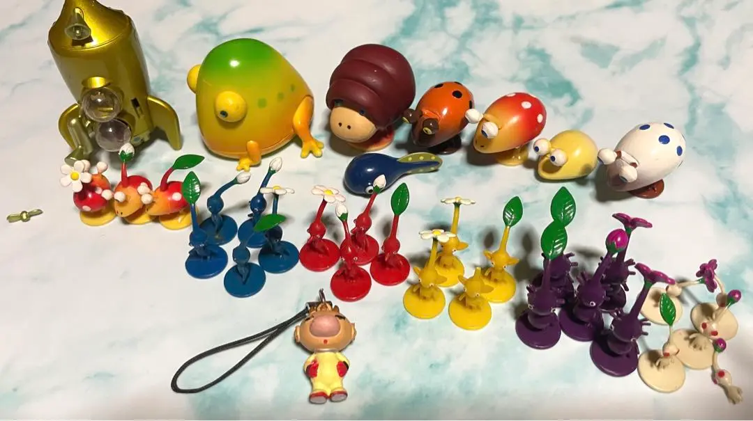 希少品 ピクミン フィギュア ドルフィン号 - メルカリ