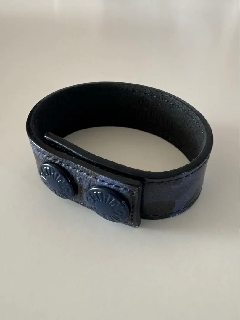 激レア✨入手困難✨付属品　BAPE 初期　スタッズ　ブレスレット　バングル　黒 激レア✨入手困難✨付属品BAPE 初期スタッズブレスレットバングル黒