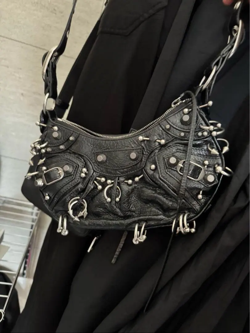 ルカゴール ピアスカスタム ブラック 黒 balenciaga RINKAN西武新宿駅店・歌舞伎町店 | 《balenciaga》 ルカゴール