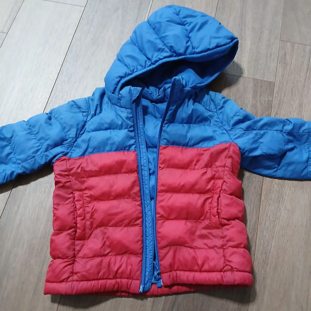 Thumbnail of UNIQLO down coat, 90cm
