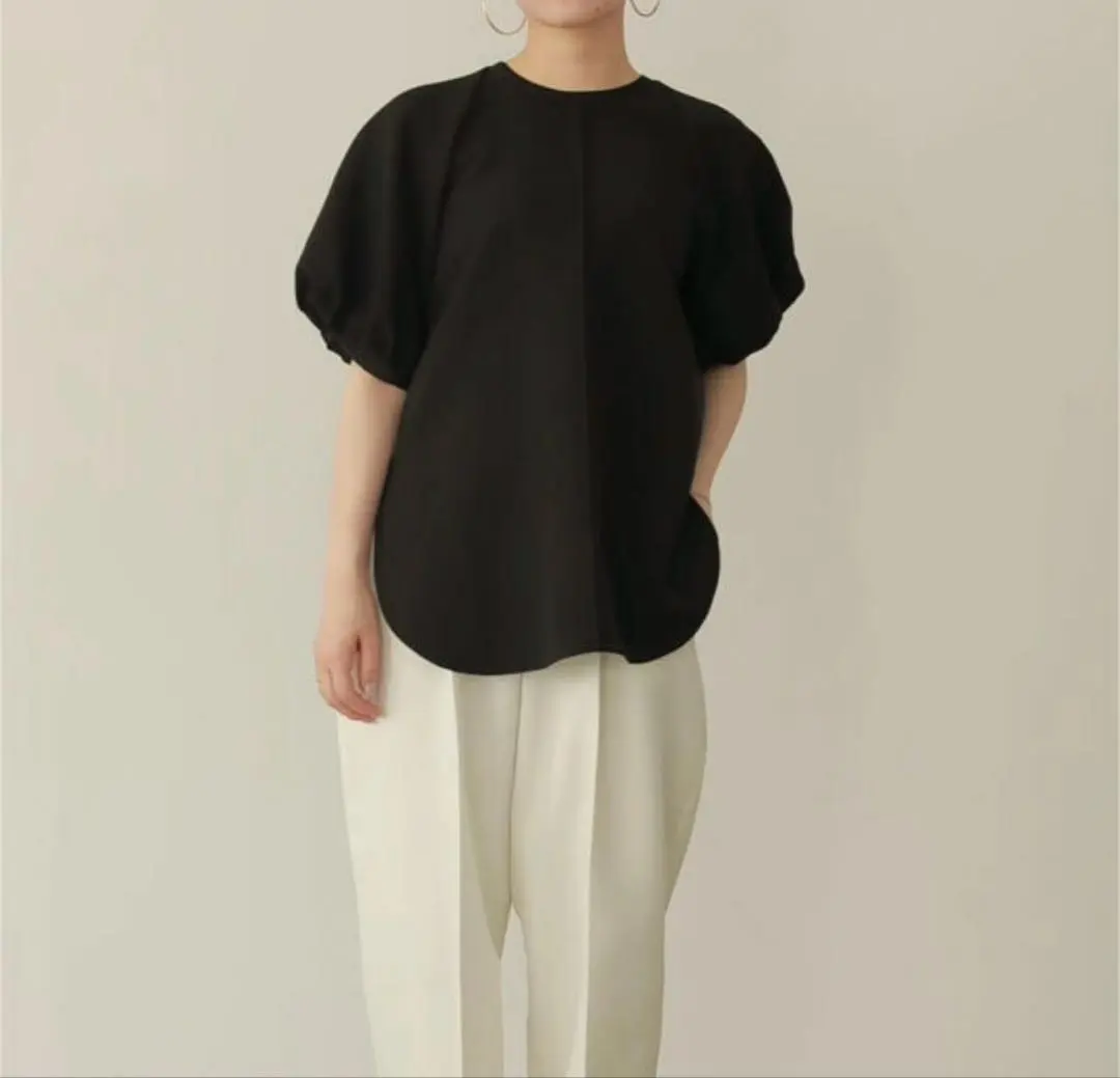 Thumbnail of louren puff sleeves