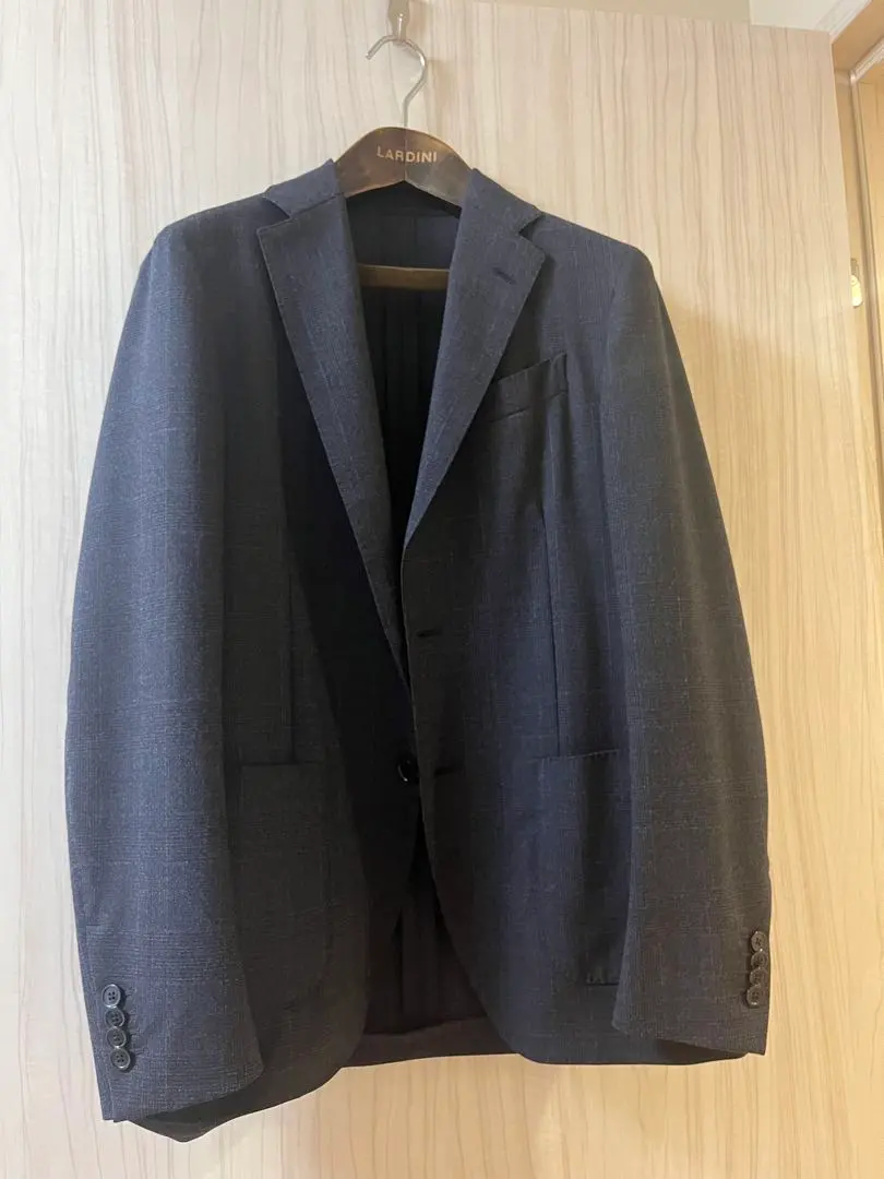 Thumbnail of LARDINI Dark Gray Business Suit, Size 44